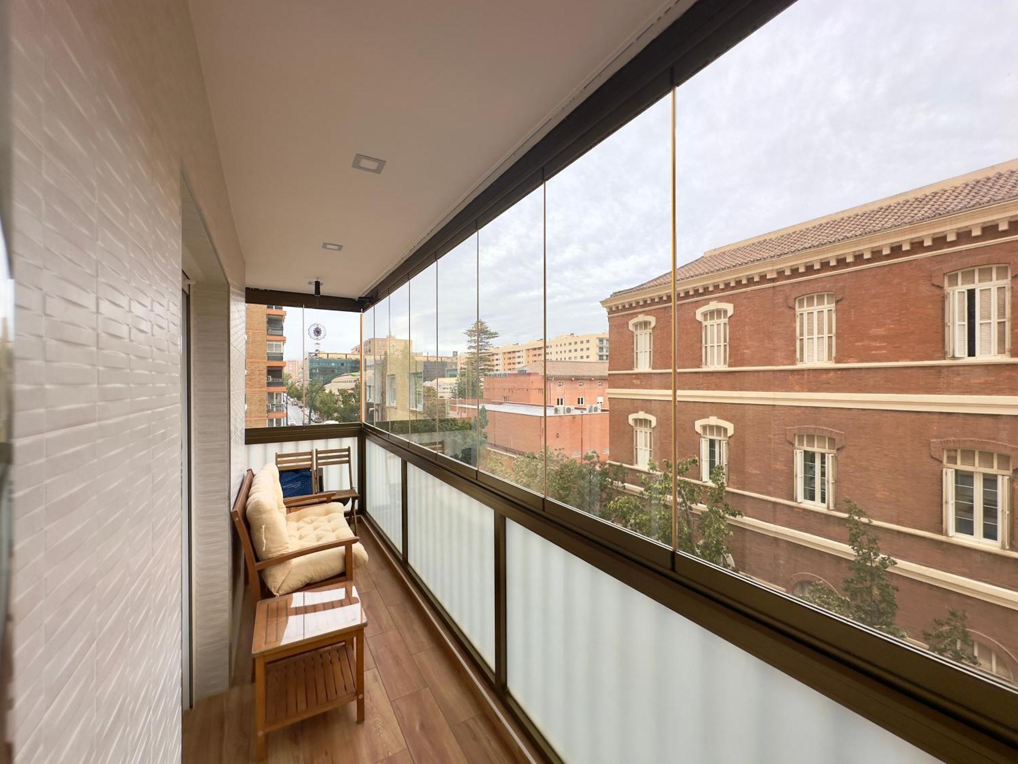 Ayala Malaga City Center 6Pax Ngoại thất bức ảnh
